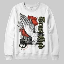 Olive Collection DopeSkill Sweatshirt Trust God Graphic